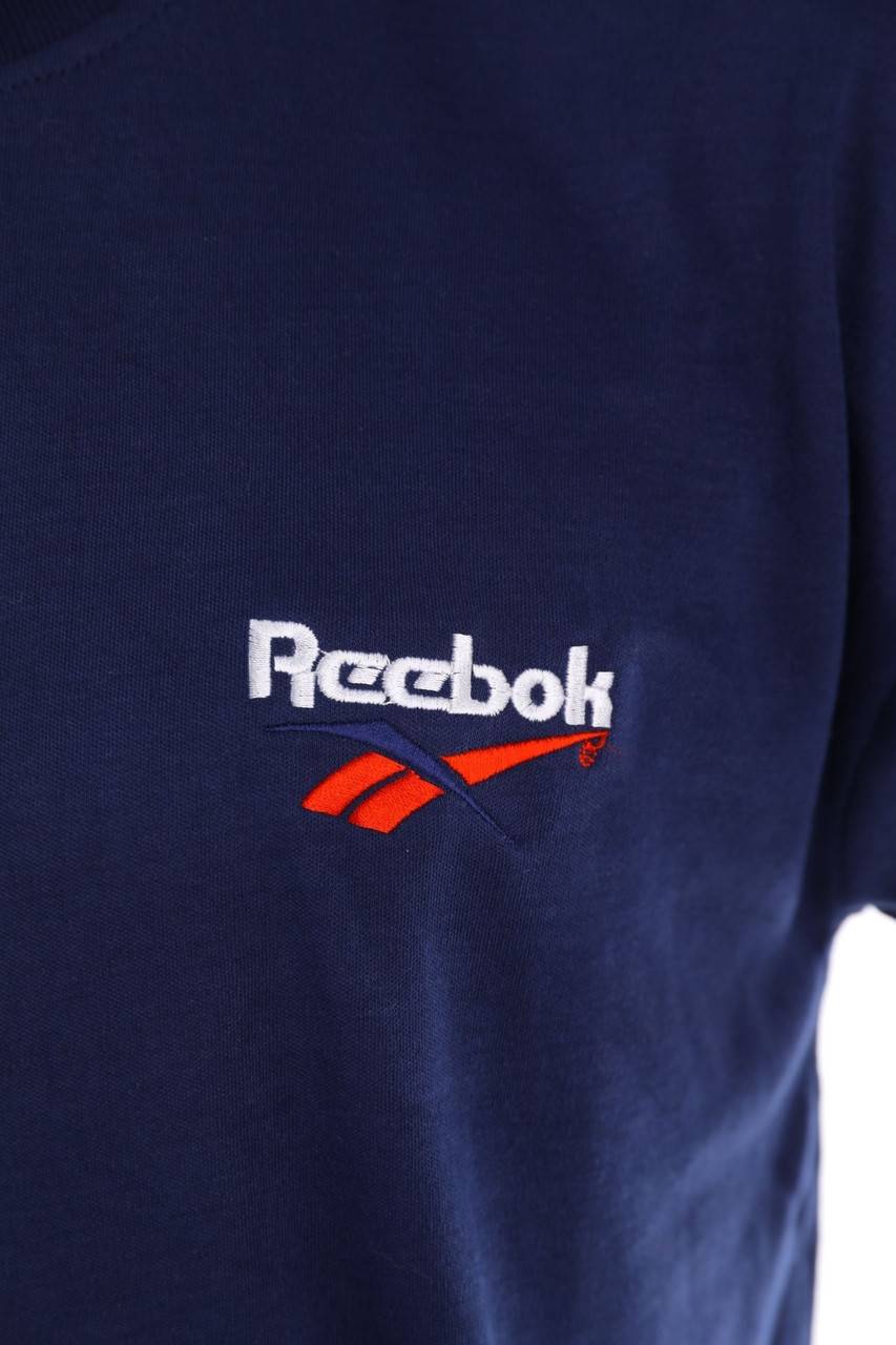 Carou Reebok T-Shirt mit Logo-Stickerei Neueste Mode