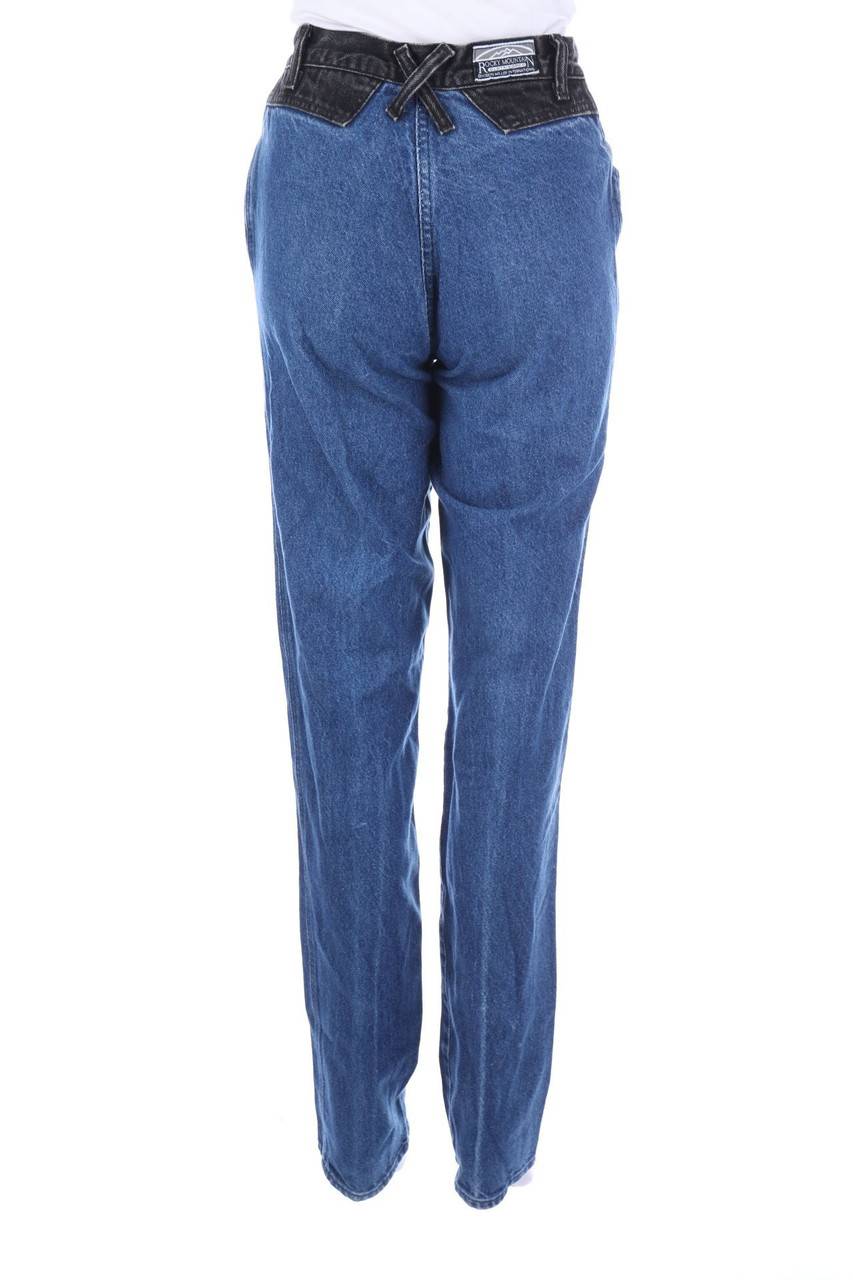 Carou ROCKIES Raw Denim Straight Cut Jeans mit Logo-Patch Zeitbegrenzte Promotion