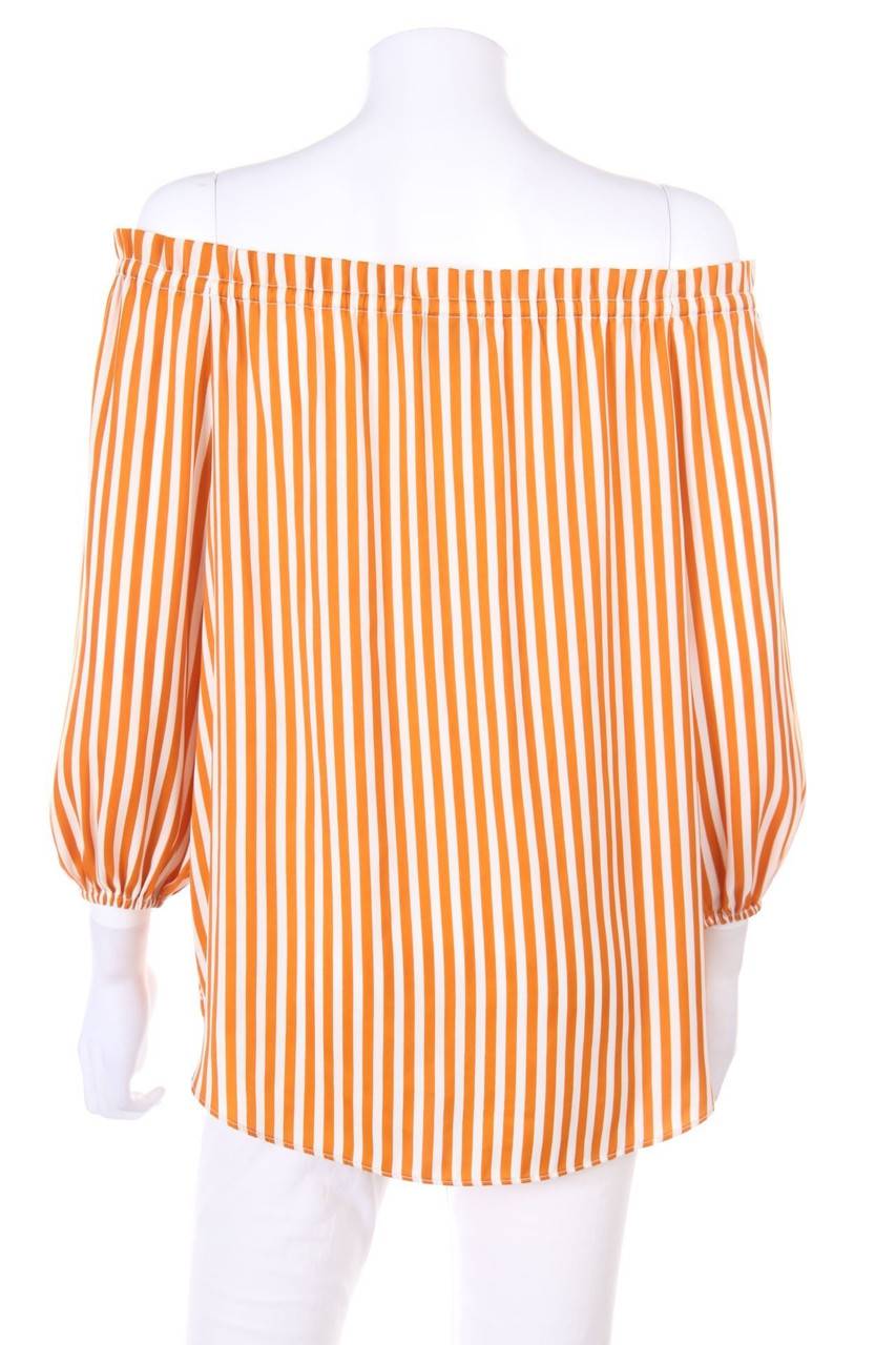 Carou H&M Carmen-Bluse aus Satin 2025