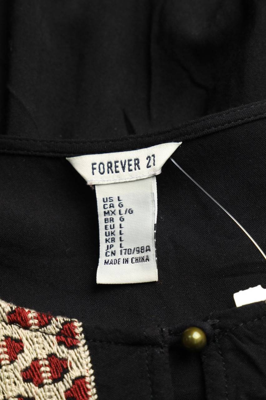 Carou FOREVER 21 Kleid mit Stickereien Cyber Monday
