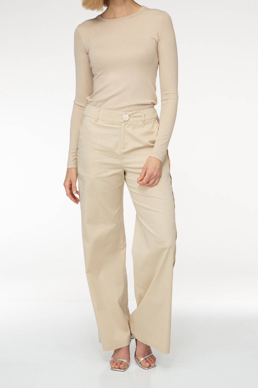 IVI GmbH ESSENTIAL Langarmshirt mit hohem Rundhalsausschnitt taupe Neueste Mode
