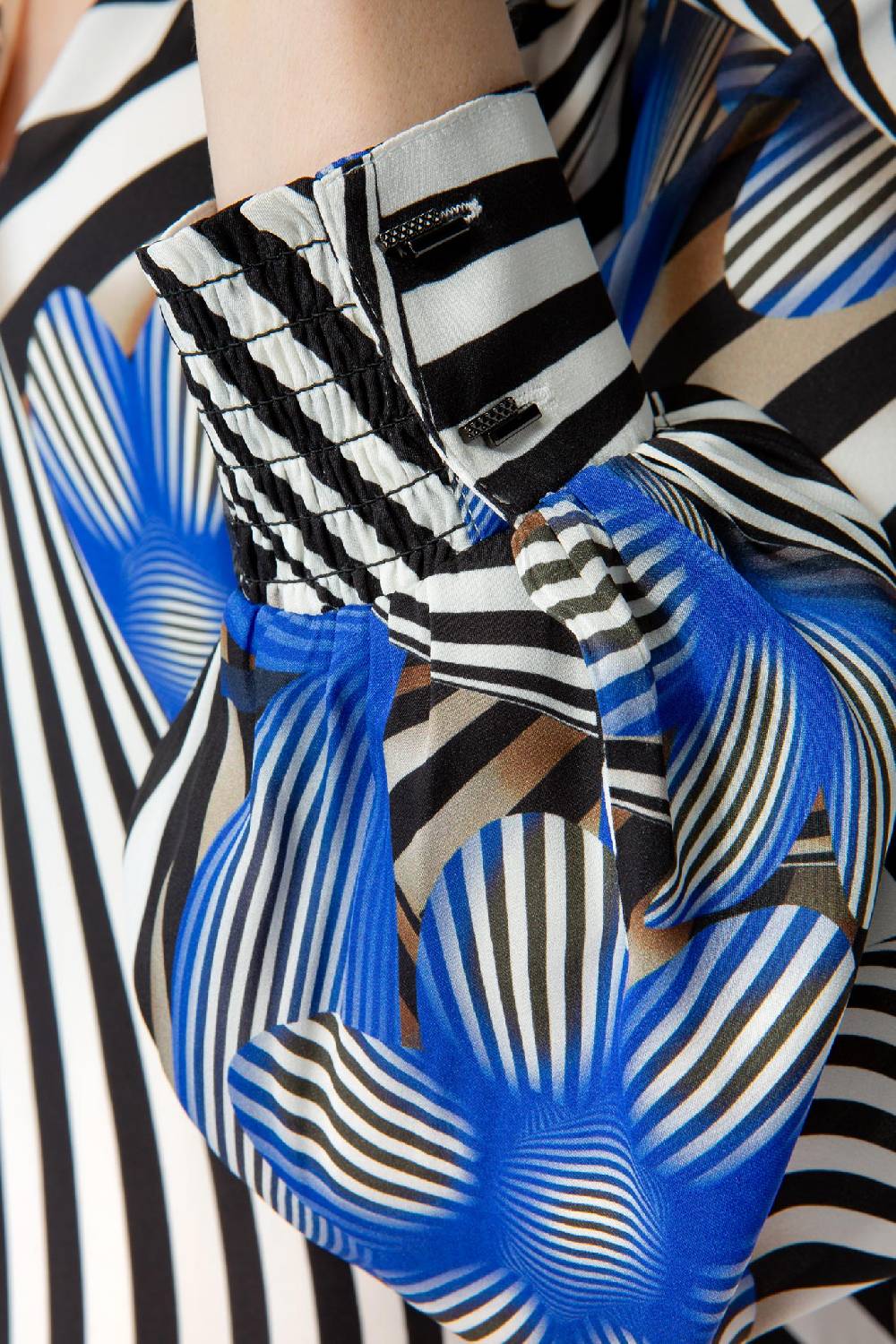 IVI GmbH FLORAL ILLUSION Minikleid Zeitbegrenzte Promotion