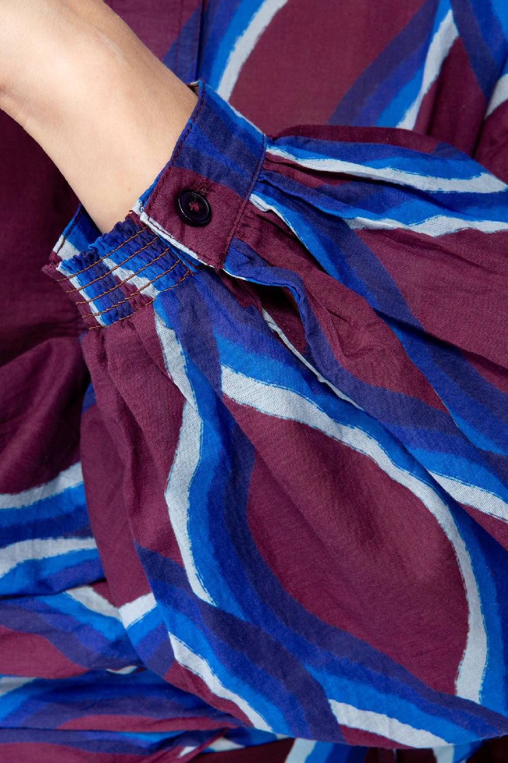 IVI GmbH PARADISE WAVE Bluse aus Baumwoll-Voile Nur noch ein Tag übrig