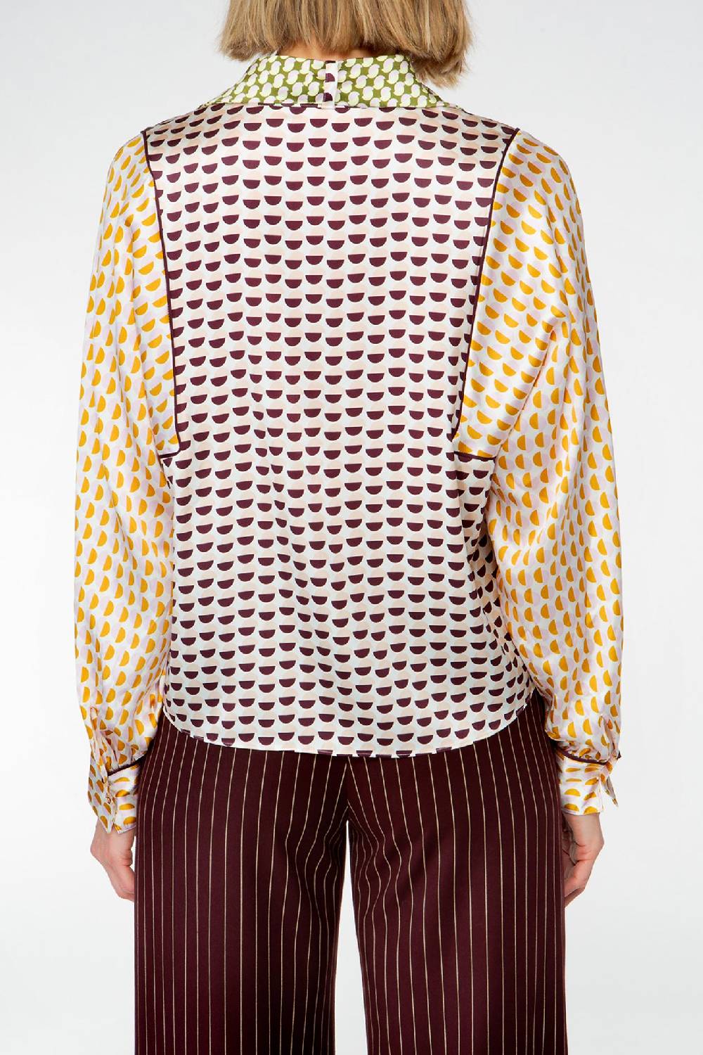 IVI GmbH JETON Cropped Bluse mit Schluppe Riesige Rabatte