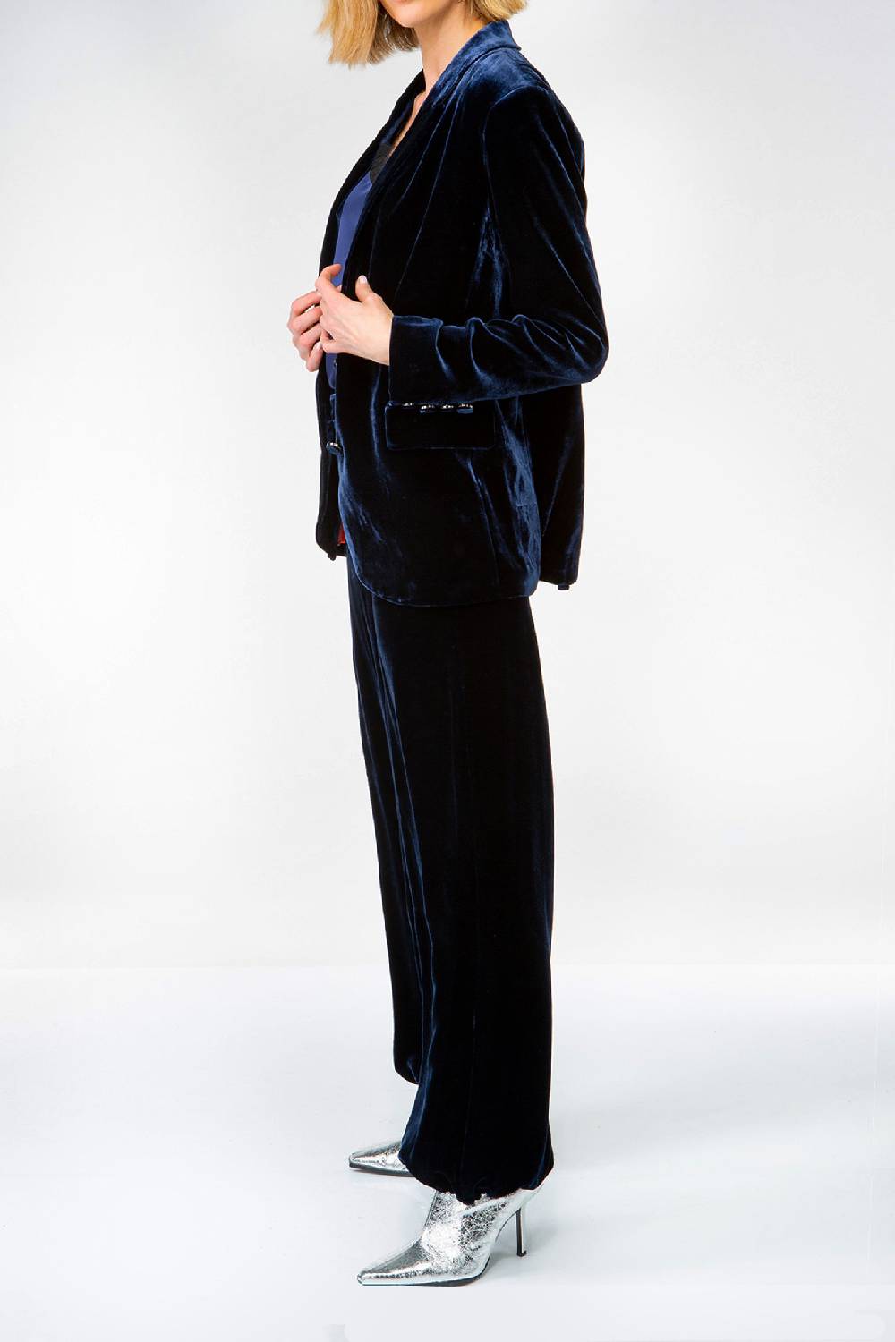 IVI GmbH VELVET Samthose mit Cargo Details navy Weihnachtsangebot