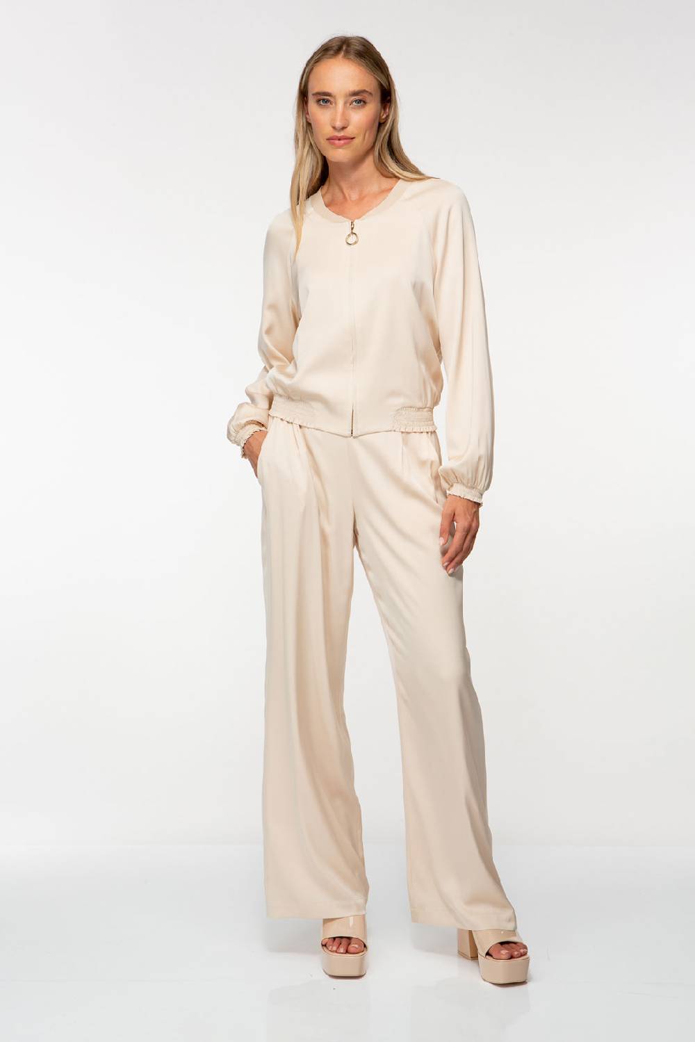 IVI GmbH SOLID SILK Seidenhose mit weitem Bein light sand Meist gekauft