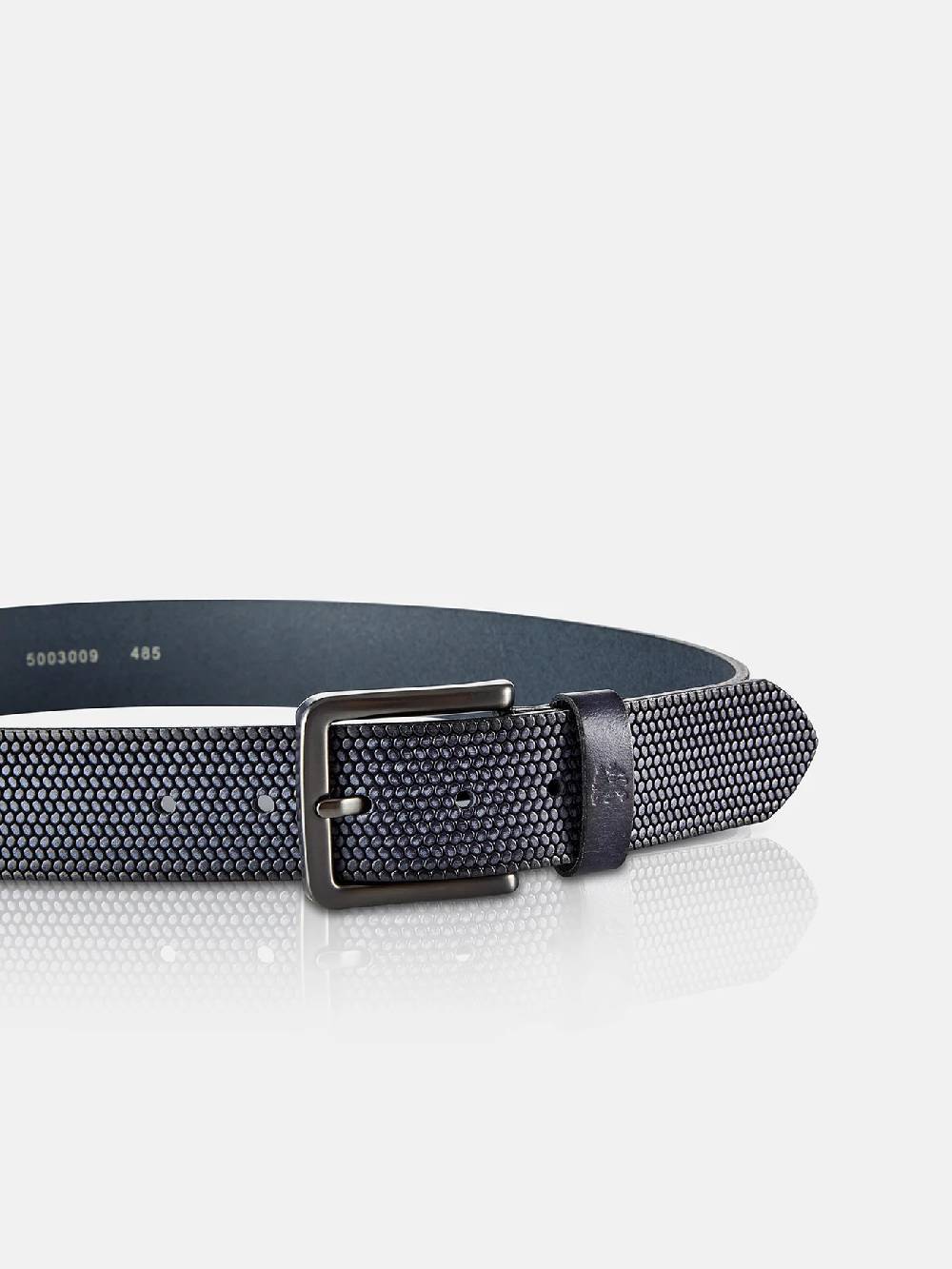 Lerros 5003009 RIEM *LEWIS* VAN BUFFELLEER MET RELIËF (485 CLASSIC NAVY) im Angebot