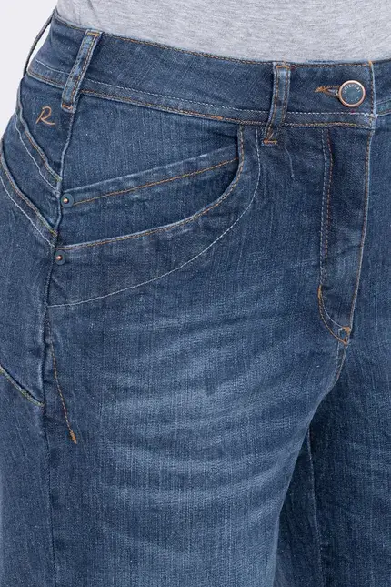 Recover Pants Powerstretch-Jeans Cindy in LIGHT DENIM BLUE Artikelnummer REC-13333-02-U3880-138 Bestseller