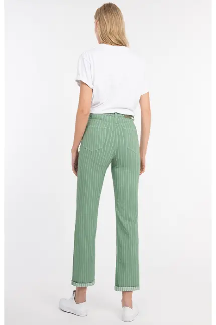 Recover Pants Straight-Jeans Hazel in GRÜN Artikelnummer REC-13373-01-4336-557 Sonderangebot der Fabrik