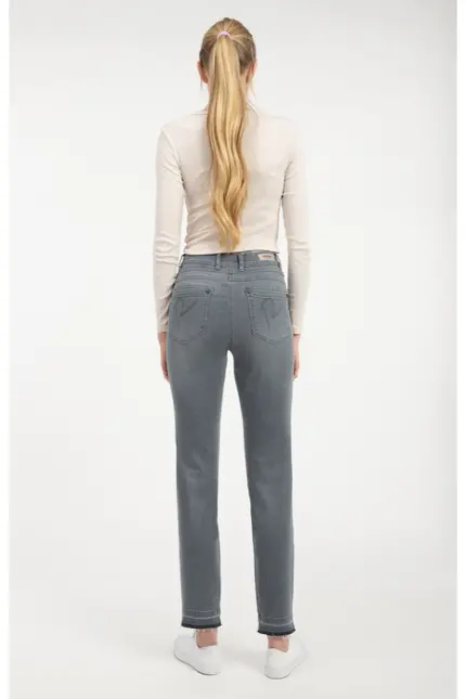Recover Pants Slim-Fit-Jeans Alba in GREY Artikelnummer REC-13343-01-4325-901 Begrenzt auf 3 Tage