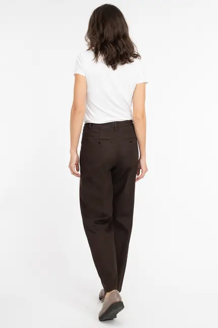 Recover Pants Bundfaltenhose Peggy in Dunkelbraun Artikelnummer REC-12641-U4143-887 Begrenztes Angebot