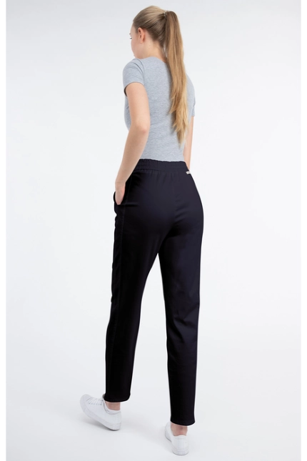 Recover Pants Corin, Relaxed Fit-Hose im Chinostyle in MARINE Artikelnummer REC-13326-4041-490 Exklusive Angebote