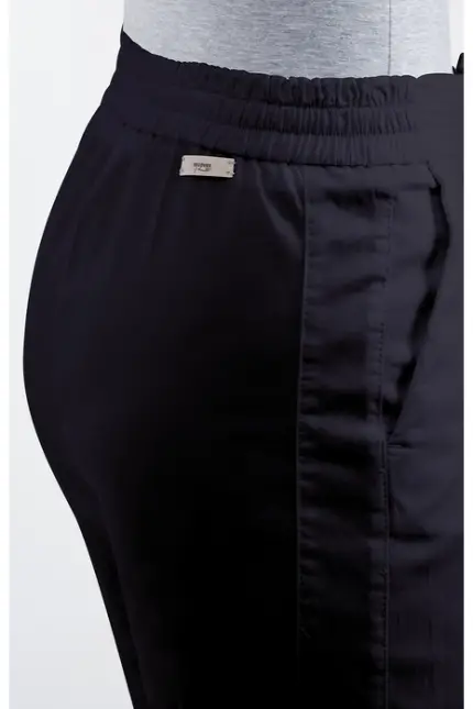 Recover Pants Corin, Relaxed Fit-Hose im Chinostyle in MARINE Artikelnummer REC-13326-4041-490 Exklusive Angebote