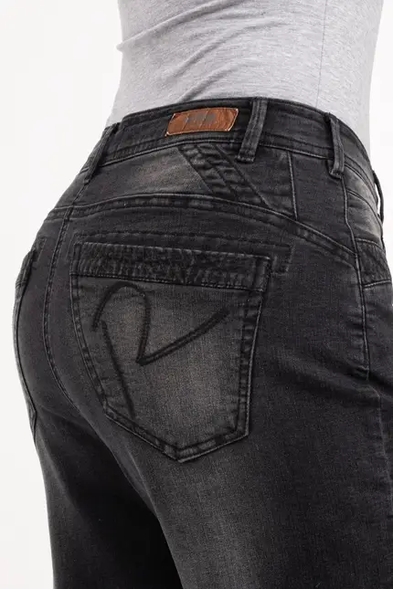 Recover Pants Amira, Relaxed-Fit Jeans in BLACK Artikelnummer REC-13324-03-3880-999 VIP-Rabatte