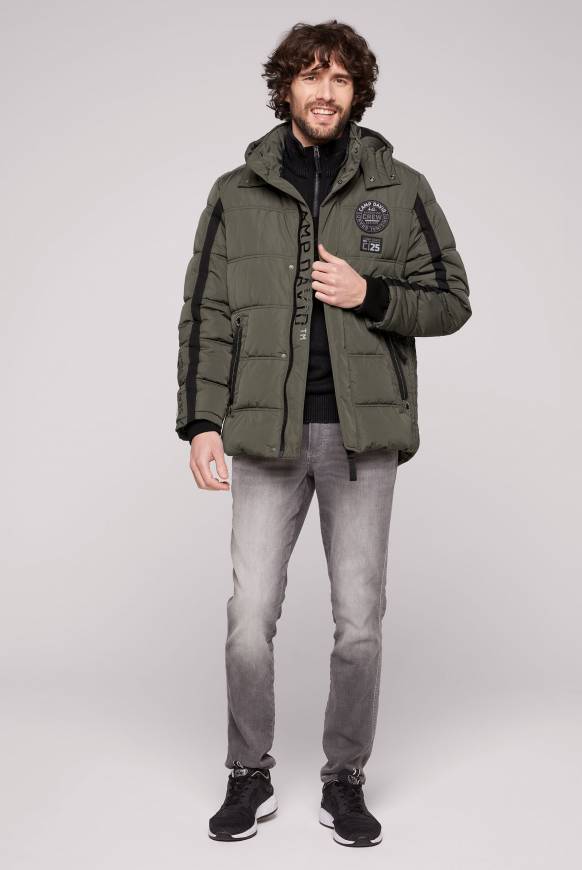 Soccx Lange Steppjacke mit Kapuze und Rücken-Artwork medium khaki Schlussverkauf