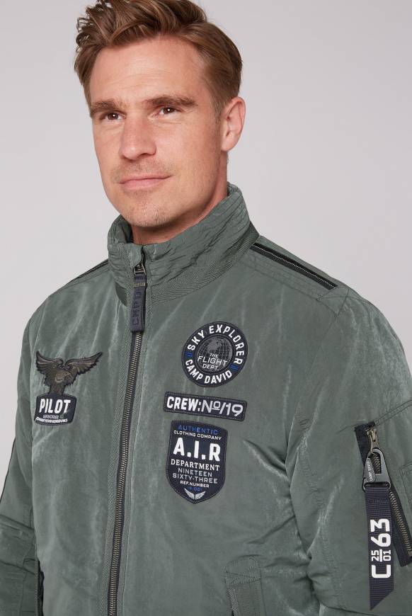 Soccx Wattierter Fliegerblouson mit Patches khale green Sonderangebot