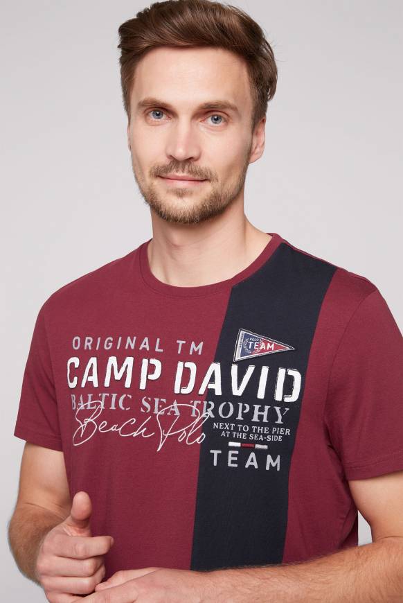 Soccx T-Shirt mit Color-Blocking und Artwork burgundy Heißer Verkauf
