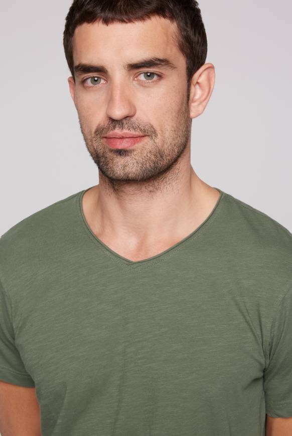 Soccx Basic T-Shirt V-Neck mit Used-Kante green olive Rabatte dieses Monats