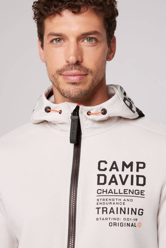 Soccx Kapuzensweatjacke im Materialmix mit Rubber Prints shell Fabrikladen
