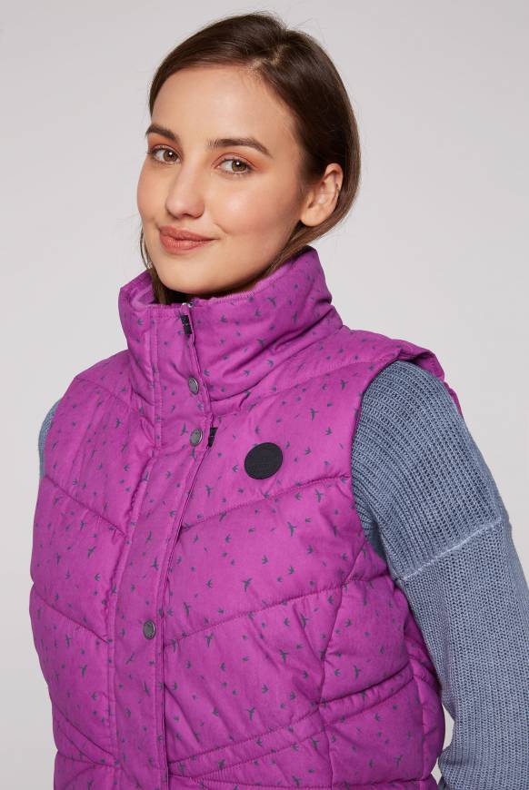 Soccx Steppweste mit filigranem All Over Print iced berry Nur für heute
