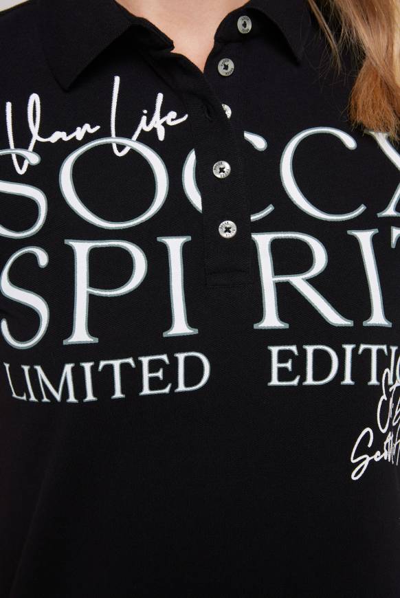 Soccx Kurzarmpolo aus Pikee mit Logo Print black Günstiger Verkauf