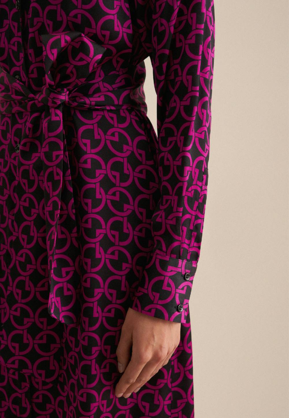 Studio Seidensticker Satin Midi Kleid Nur noch ein Tag übrig