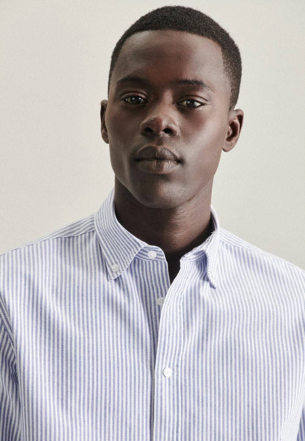 Studio Seidensticker Oxford Business Hemd in Shaped mit Button-Down-Kragen im Angebot